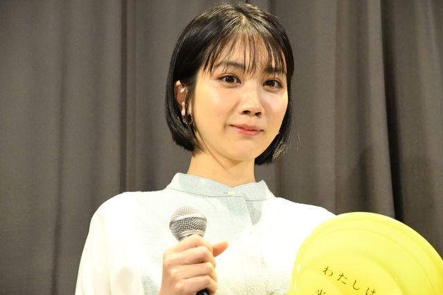 【10枚】松本穂香への手紙を代読する渡辺大知（3枚目）