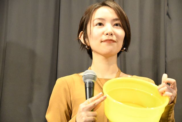 【10枚】松本穂香への手紙を代読する渡辺大知（4枚目）