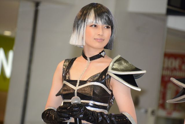 キューティーハニー役の上西恵ら役衣装で登場！舞台「Cutie Honey Emotional」製作発表会（3枚目）