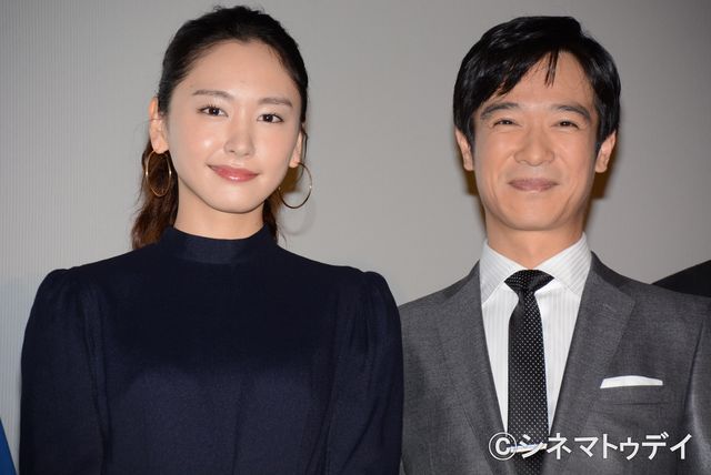 堺雅人、剛力彩芽のプロペラダンス披露！フォトギャラリー：フォトギャラリー