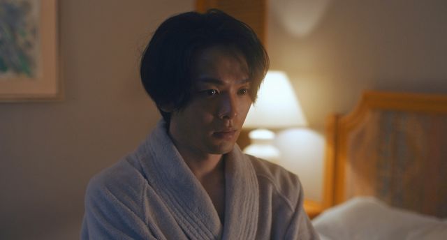 黒川芽以＆中村倫也に一体何が…映画『美人が婚活してみたら』新カット（4枚目）