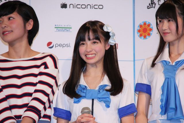 “天使すぎる”アイドル橋本環奈のミニスカ＆絶対領域…写真ギャラリー（9枚目）