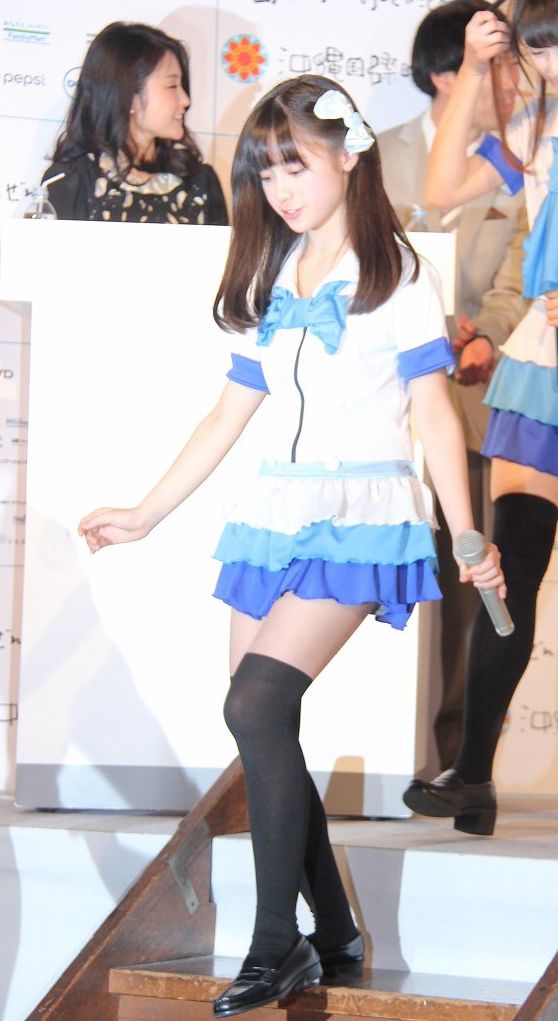 “天使すぎる”アイドル橋本環奈のミニスカ＆絶対領域…写真ギャラリー（10枚目）