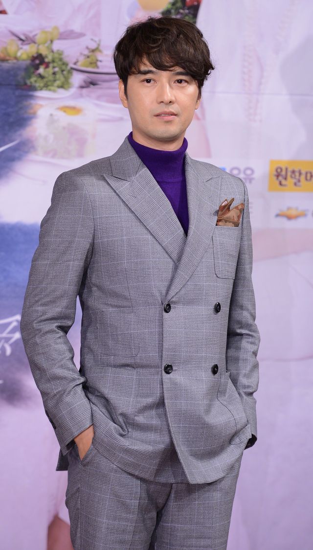 少女時代ソヒョンが出演！ドラマ「熱愛」製作発表会フォトギャラリー（4枚目）