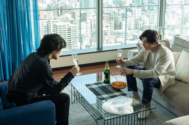 岩田剛典＆新田真剣佑が幼なじみに！『名も無き世界のエンドロール』メイキングカット（5枚目）