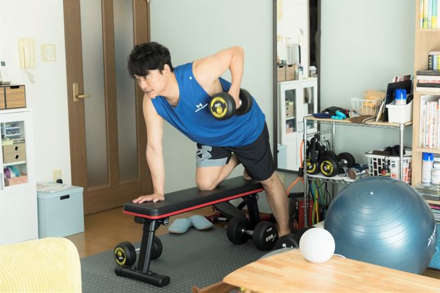 香取慎吾＆岸井ゆきのが夫婦役！『犬も食わねどチャーリーは笑う』場面カット＜10枚＞（6枚目）