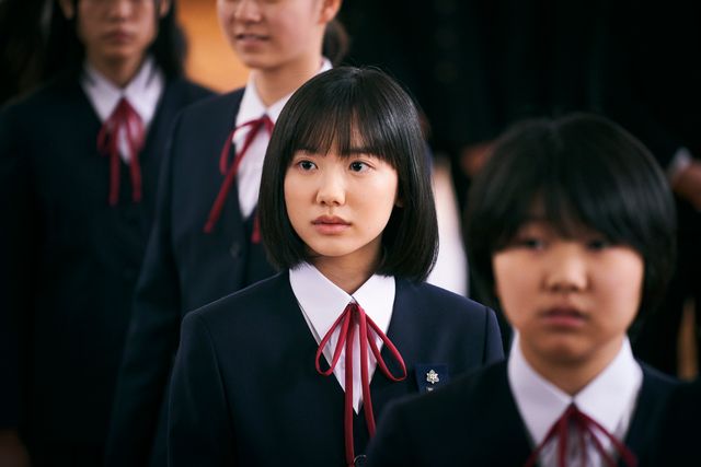 芦田愛菜、驚異のバリエーション！『星の子』場面写真（4枚目）