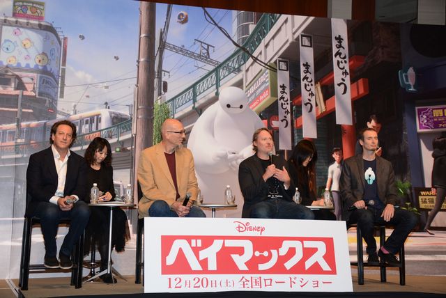 菅野美穂＆小泉孝太郎が着物姿で『ベイマックス』監督陣をお出迎え!フォトギャラリー（4枚目）