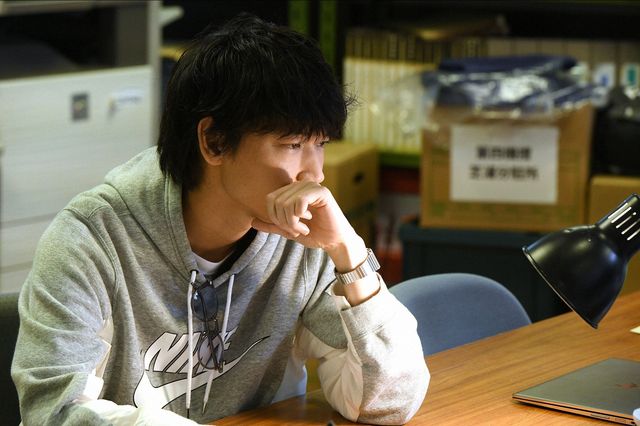 綾野剛＆星野源、イタズラ通報の捜査開始！「MIU404」第3話（5枚目）