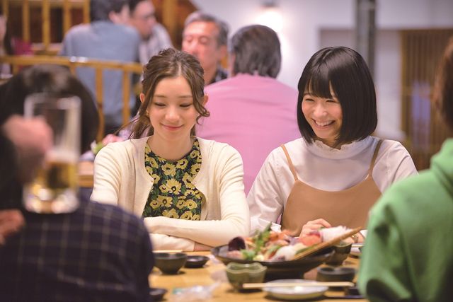 胸キュンなシーンをチラ見！黒羽麻璃央×足立梨花『アヤメくんののんびり肉食日誌』場面写真（13枚目）