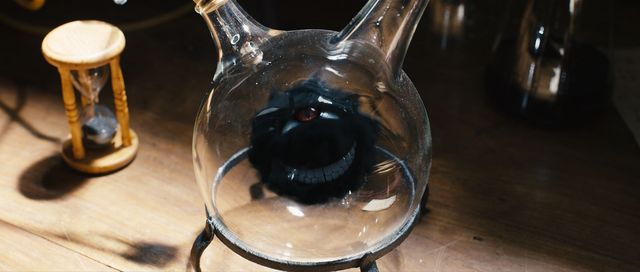 内野聖陽の演じ分け！映画『鋼の錬金術師　完結編　最後の錬成』場面カット（4枚目）