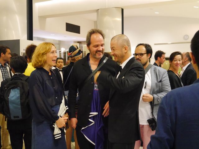 カンヌでのスタンディングオベーションに笑顔を見せる深津絵里！第68回カンヌ国際映画祭『岸辺の旅』公式上映フォトギャラリー（29枚目）