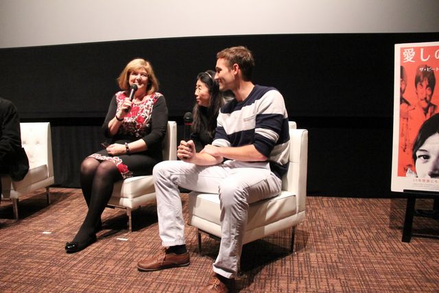 ザ・ビートルズの元秘書フリーダ・ケリーが初来日！　気さくな人柄にファンも感激　画像ギャラリー（4枚目）