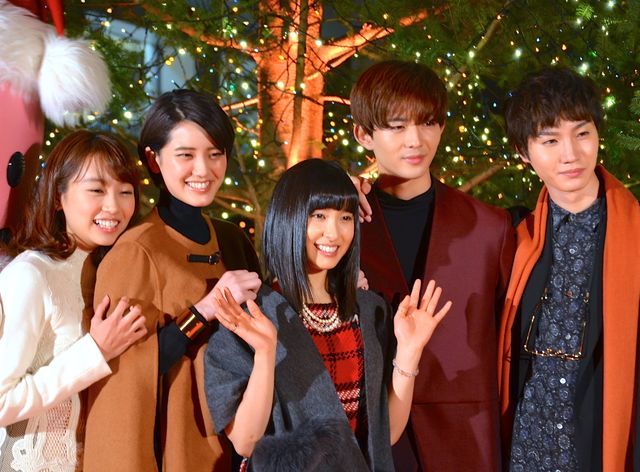 土屋太鳳が妄想デート？「キラキラしたクリスマス、一緒に行きたいな」　画像ギャラリー（8枚目）