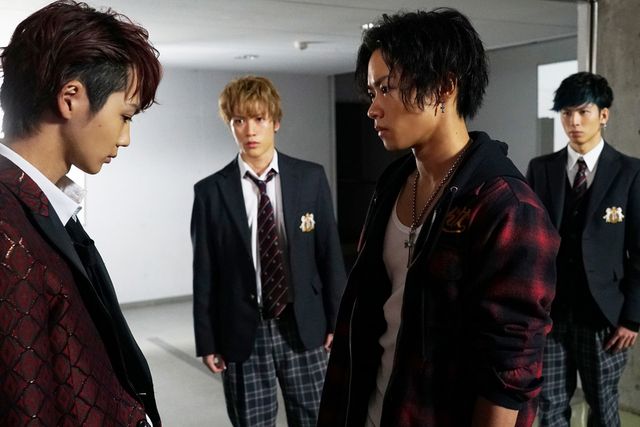 塩野瑛久“ラファエル”の真剣なまなざし！映画『貴族降臨 -PRINCE OF LEGEND-』場面カット（8枚目）