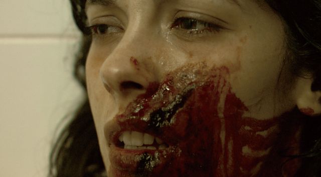 【閲覧注意】『屋敷女』ノーカット完全版！7月公開（4枚目）