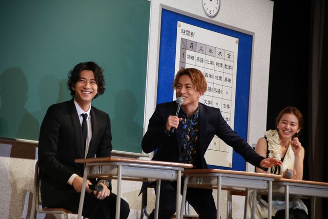 白濱亜嵐が「好きだ」、公開疑似告白に女子高生150名が黄色い悲鳴　画像ギャラリー（20枚目）