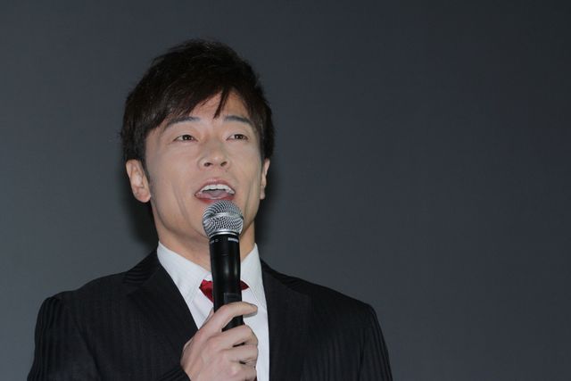 すみれ、ピンクのワンピースで魅了！『手をつないでかえろうよ』初日フォトギャラリー（2枚目）