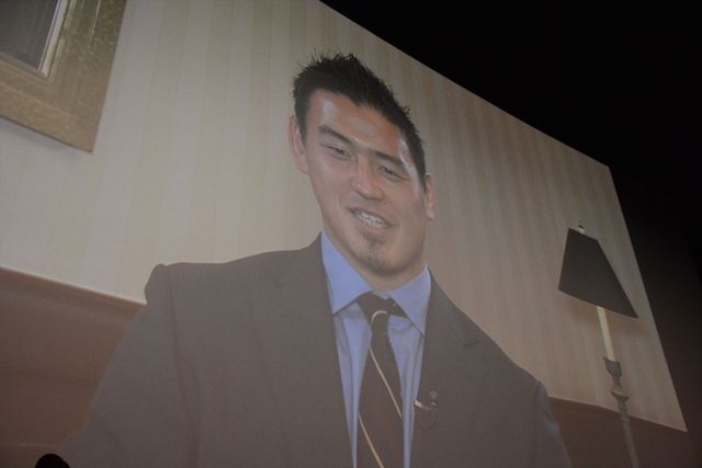 二宮和也VSラグビー五郎丸!?映画『母と暮せば』大ヒット御礼舞台あいさつフォトギャラリー（5枚目）