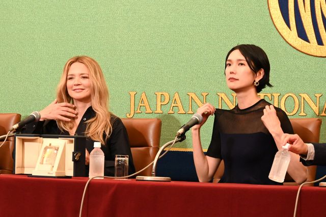カンヌ女優賞!ヴィルジニー・エフィラ&岡本多緒『急に具合が悪くなる』受賞凱旋記者会見:フォトギャラリー