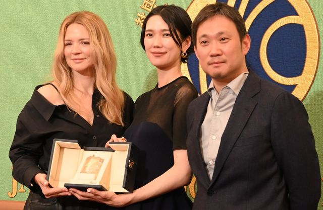 カンヌ女優賞！ヴィルジニー・エフィラ＆岡本多緒『急に具合が悪くなる』受賞凱旋記者会見（12枚目）