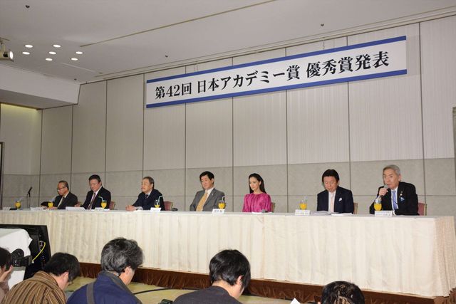 蒼井優、鮮やかなドレスで登場！第42回日本アカデミー賞優秀賞発表記者会見（4枚目）