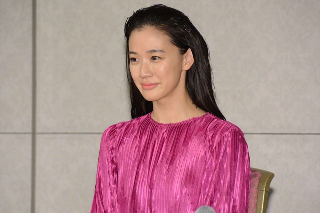 蒼井優、鮮やかなドレスで登場！第42回日本アカデミー賞優秀賞発表記者会見（5枚目）