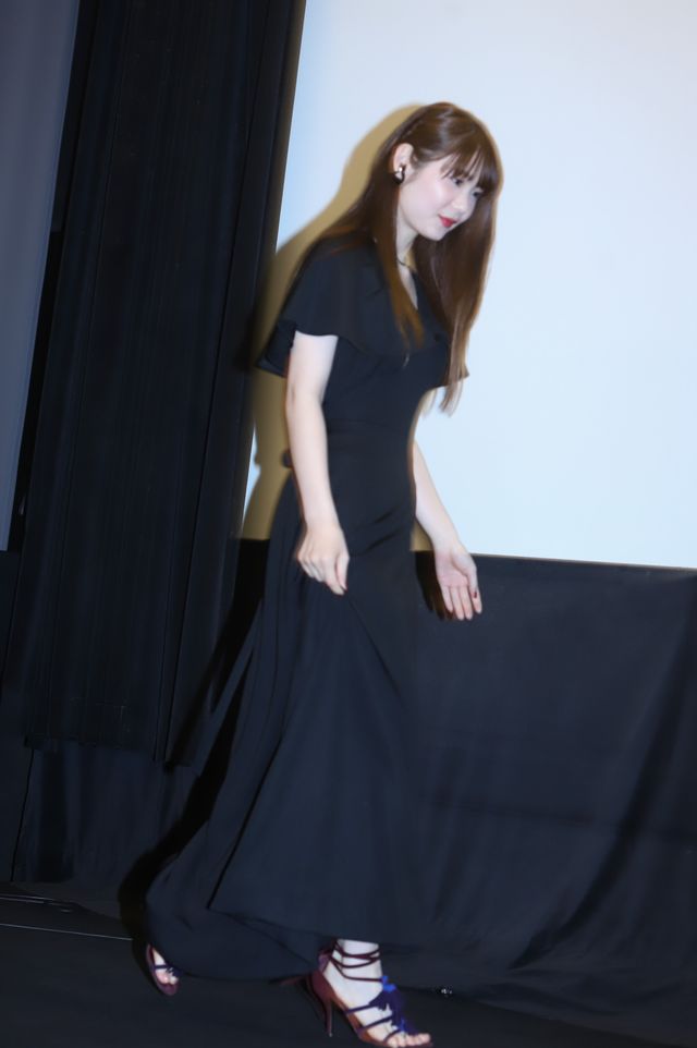 小野花梨＆見上愛＆熊坂出監督が登壇！『プリテンダーズ』初日舞台あいさつ（6枚目）