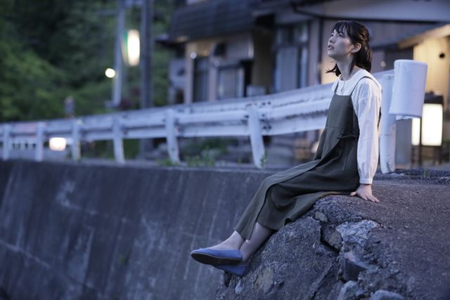 新カットも！『星屑の町』のんの衣装が可愛すぎる！（4枚目）