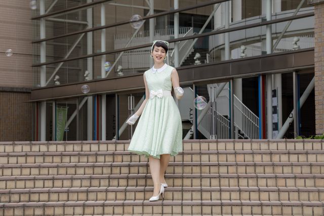 新カットも！『星屑の町』のんの衣装が可愛すぎる！（6枚目）