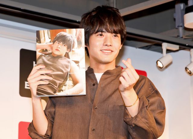 「チェリまほ」赤楚衛二、町田啓太から祝福の連絡も！ファースト写真集発売記念イベント（7枚目）