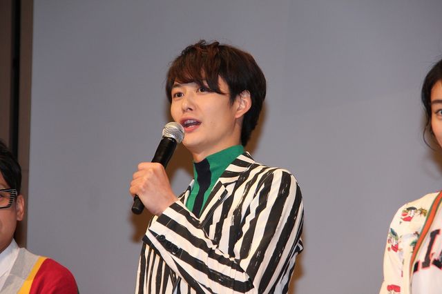 岡田将生、苦手なスキップを生披露　画像ギャラリー（17枚目）