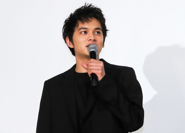 【10枚】和気あいあい！山崎まさよし＆尾野真千子＆北村匠海（3枚目）