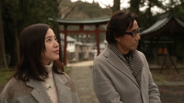 「光る君へ」吉高由里子＆岸谷五朗が紙すきを体験　「北陸スペシャル　光る君へ　越前紀行」（4枚目）