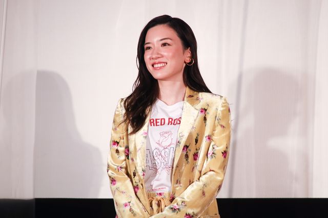 永野芽郁がカメラマン！『地獄の花園』キャスト&監督と記念撮影（2枚目）