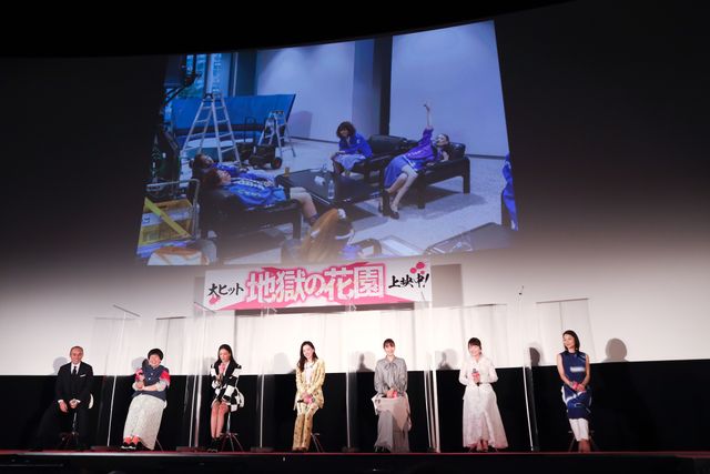 永野芽郁がカメラマン！『地獄の花園』キャスト&監督と記念撮影（15枚目）