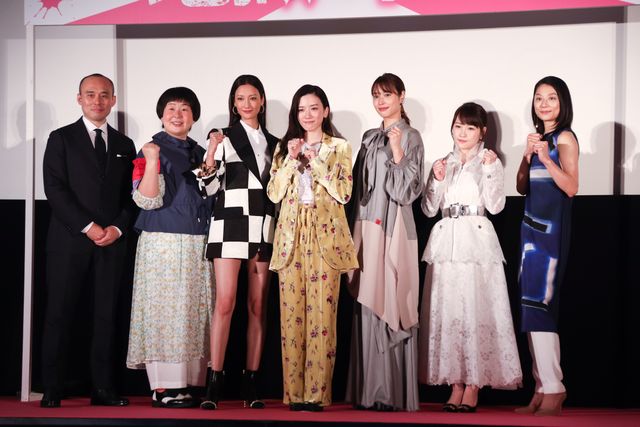 永野芽郁がカメラマン！『地獄の花園』キャスト&監督と記念撮影（16枚目）