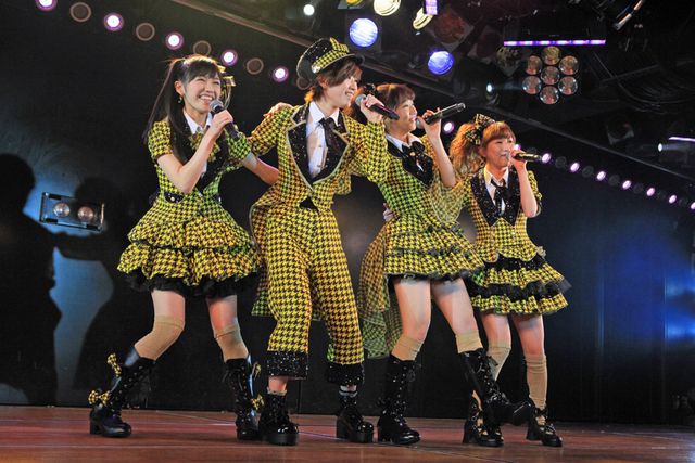 ガガもビデオで登場！「AKB48劇場8周年特別記念公演」フォトギャラリー（7枚目）