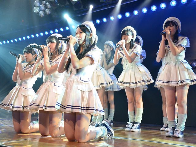 ガガもビデオで登場！「AKB48劇場8周年特別記念公演」フォトギャラリー（12枚目）