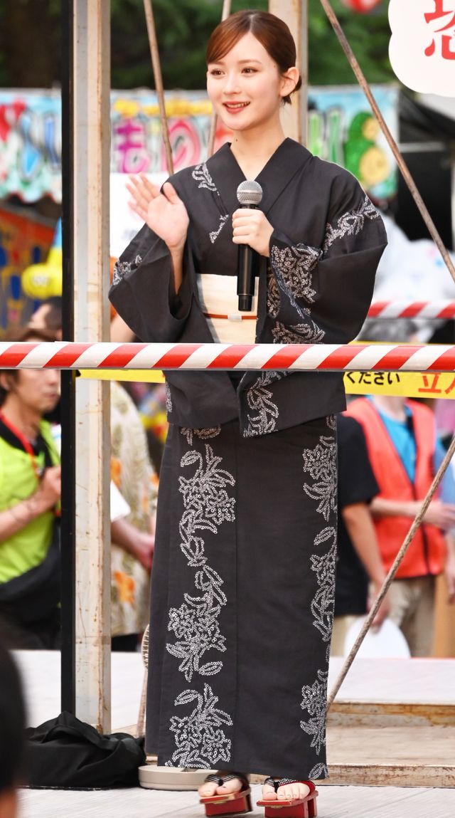 Snow Man渡辺翔太・畑芽育がキュートな浴衣姿でサプライズ登場『事故物件ゾク　恐い間取り』夏祭りイベント（6枚目）