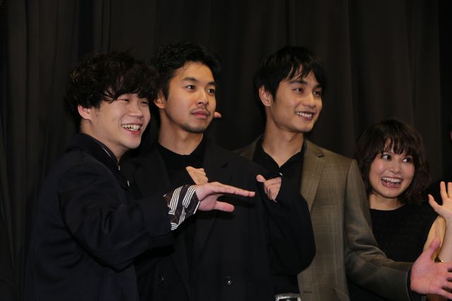 超仲良し！太賀、中村蒼、矢本悠馬がノリノリで写真撮影！（6枚目）