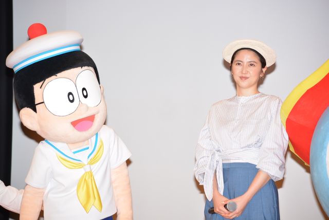 長澤まさみ、ドラえもんを“フリ”に使う！　画像ギャラリー（4枚目）