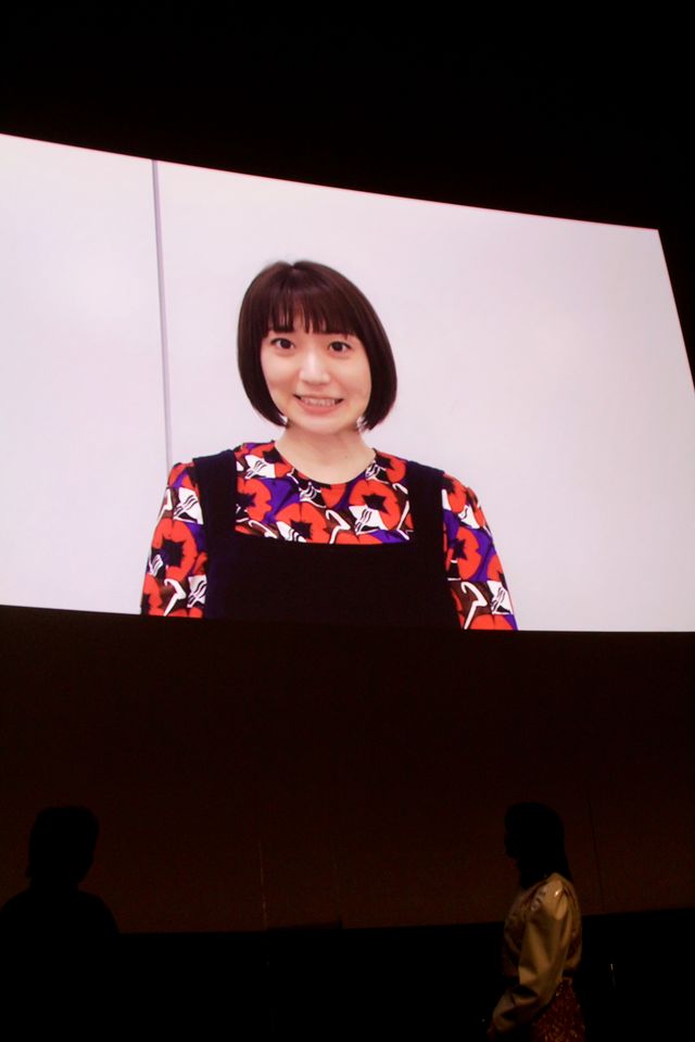 のん、個性的な装いで登場！門脇麦らと『天間荘の三姉妹』公開記念舞台挨拶（15枚目）