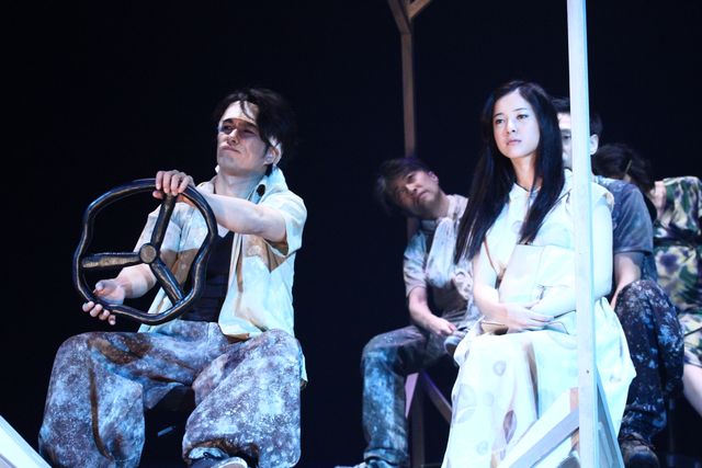 吉高由里子、初舞台に挑戦！フォトギャラリー：フォトギャラリー