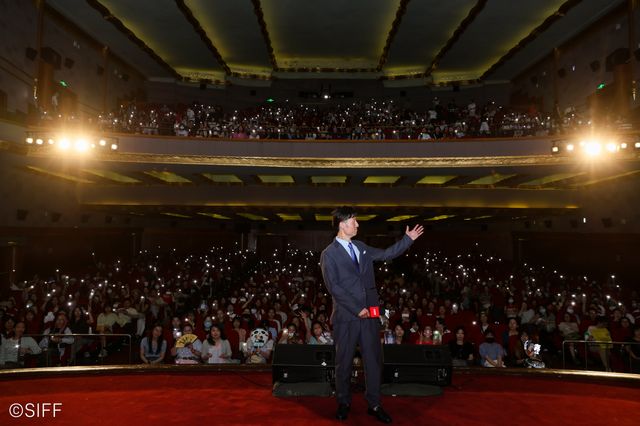 『国宝』に鳴りやまぬ拍手！李相日監督、上海国際映画祭・公式上映舞台挨拶に登壇（3枚目）