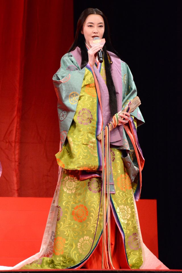 壮観！浜辺美波、赤楚衛二ら1,600人の前に役衣装でズラリ『もしも徳川家康が総理大臣になったら』完成披露（17枚目）