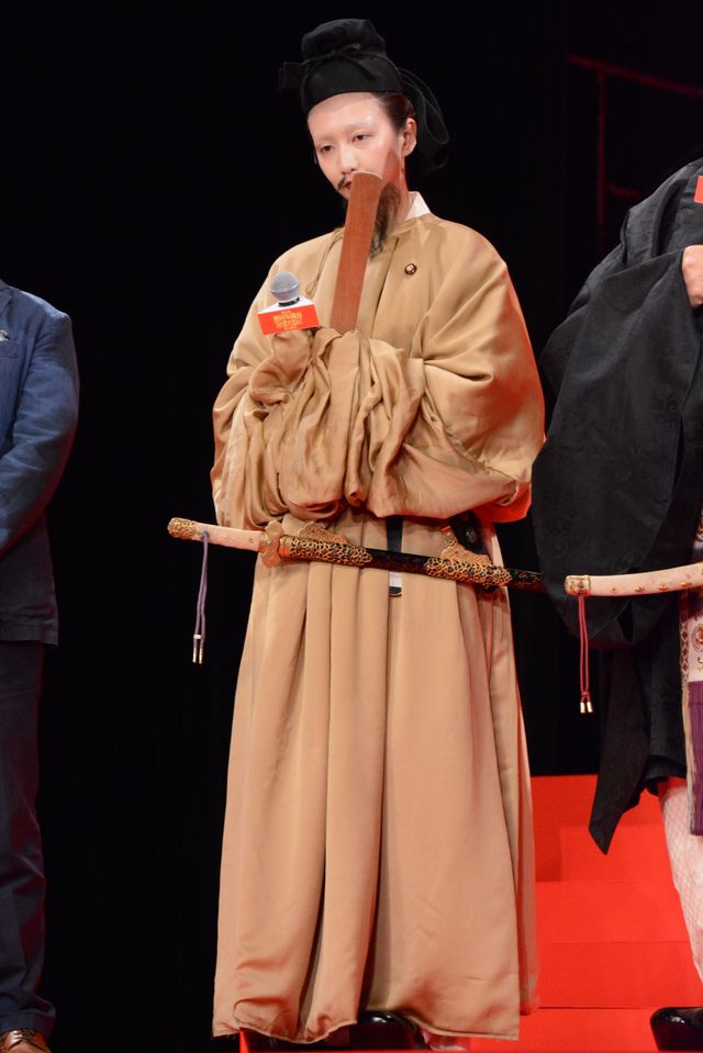 壮観！浜辺美波、赤楚衛二ら1,600人の前に役衣装でズラリ『もしも徳川家康が総理大臣になったら』完成披露（24枚目）