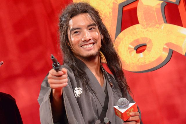 壮観！浜辺美波、赤楚衛二ら1,600人の前に役衣装でズラリ『もしも徳川家康が総理大臣になったら』完成披露（29枚目）