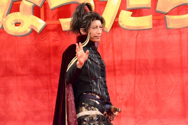 壮観！浜辺美波、赤楚衛二ら1,600人の前に役衣装でズラリ『もしも徳川家康が総理大臣になったら』完成披露（33枚目）