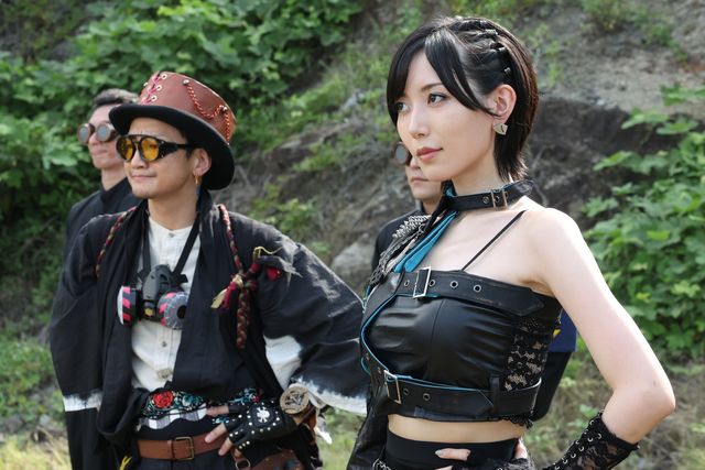 シャウトとイバルがハンターバトル！「角醒ハンター オメガホーン」第6話場面カット（3枚目）